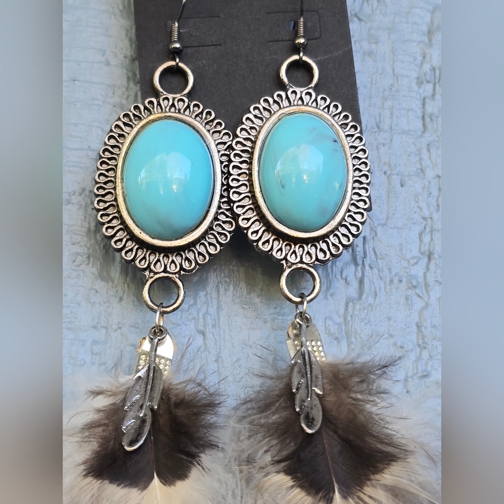 New! Hand Crafted Turquoise Color Blue Feather Dangle Earrings Native Boho - Picture 2 of 6